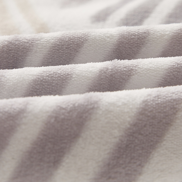 91家纺网 家纺一手货源 找家纺 翎盈家纺 2025新款冬季小清新牛奶绒双人枕套 柏拉图灰