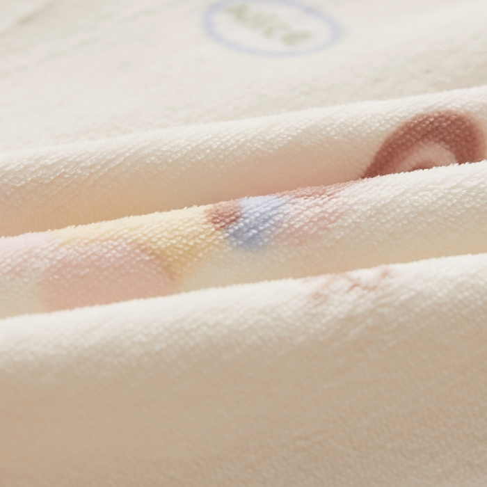 91家纺网 家纺一手货源 找家纺 翎盈家纺 2025新款冬季小清新牛奶绒双人枕套 草莓萌宝