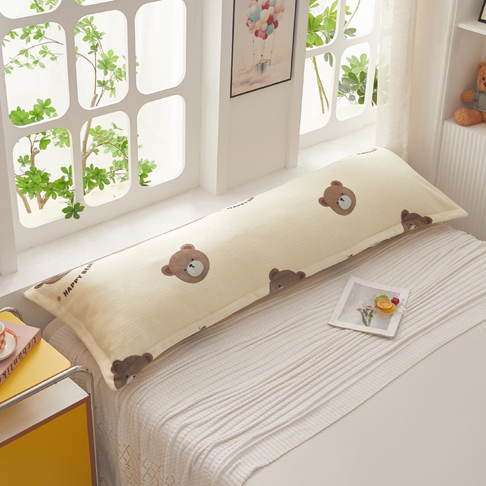 91家纺网 家纺一手货源 找家纺 翎盈家纺 2025新款冬季小清新牛奶绒双人枕套 开心小熊