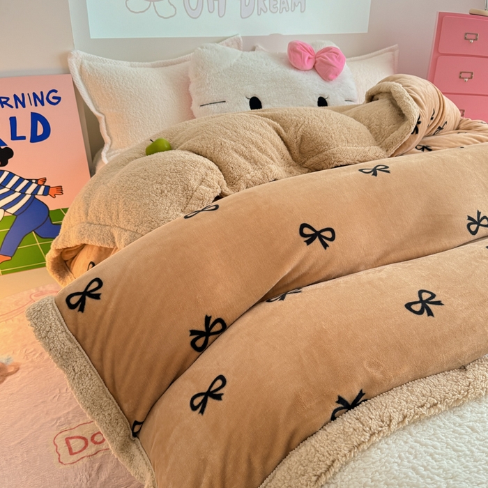 91家纺网 家纺一手货源 找家纺 艾特你 2025新款多功能羊羔绒牛奶绒单毛毯单被套 羊-卡布基诺