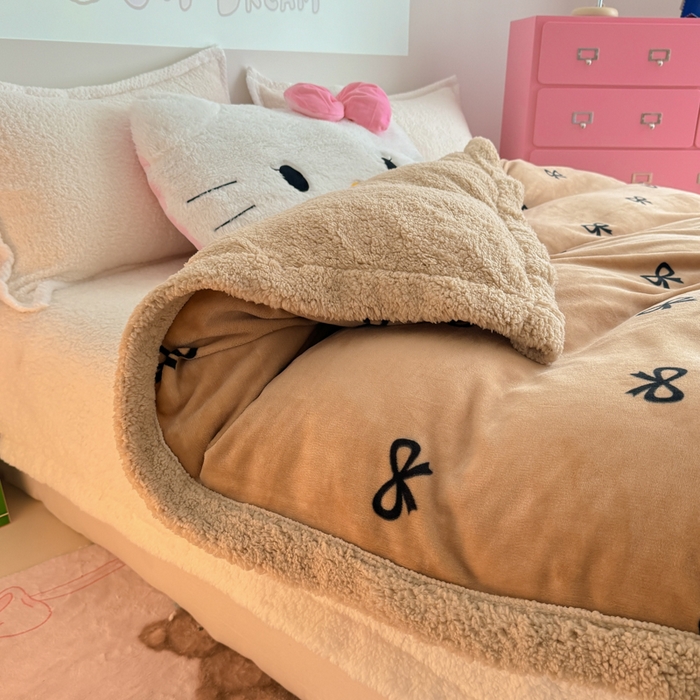 91家纺网 家纺一手货源 找家纺 艾特你 2025新款多功能羊羔绒牛奶绒单毛毯单被套 羊-卡布基诺