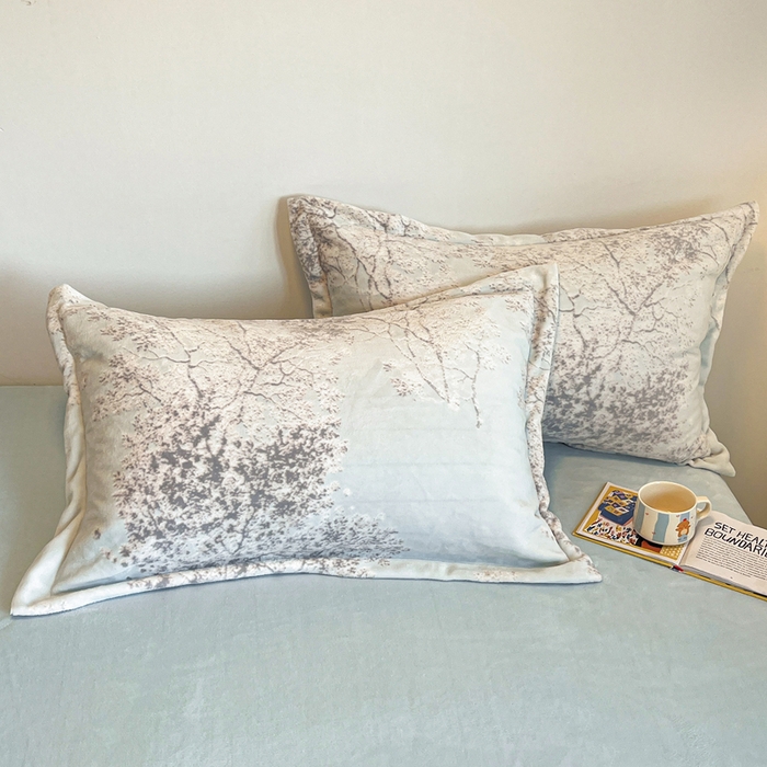 91家纺网 家纺一手货源 找家纺 寐居家纺 2025新款3D烂花牛奶绒四件套 浅梦絮语