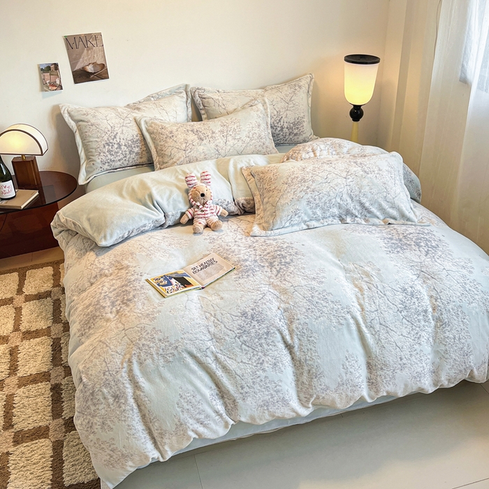 91家纺网 家纺一手货源 找家纺 寐居家纺 2025新款3D烂花牛奶绒四件套 浅梦絮语