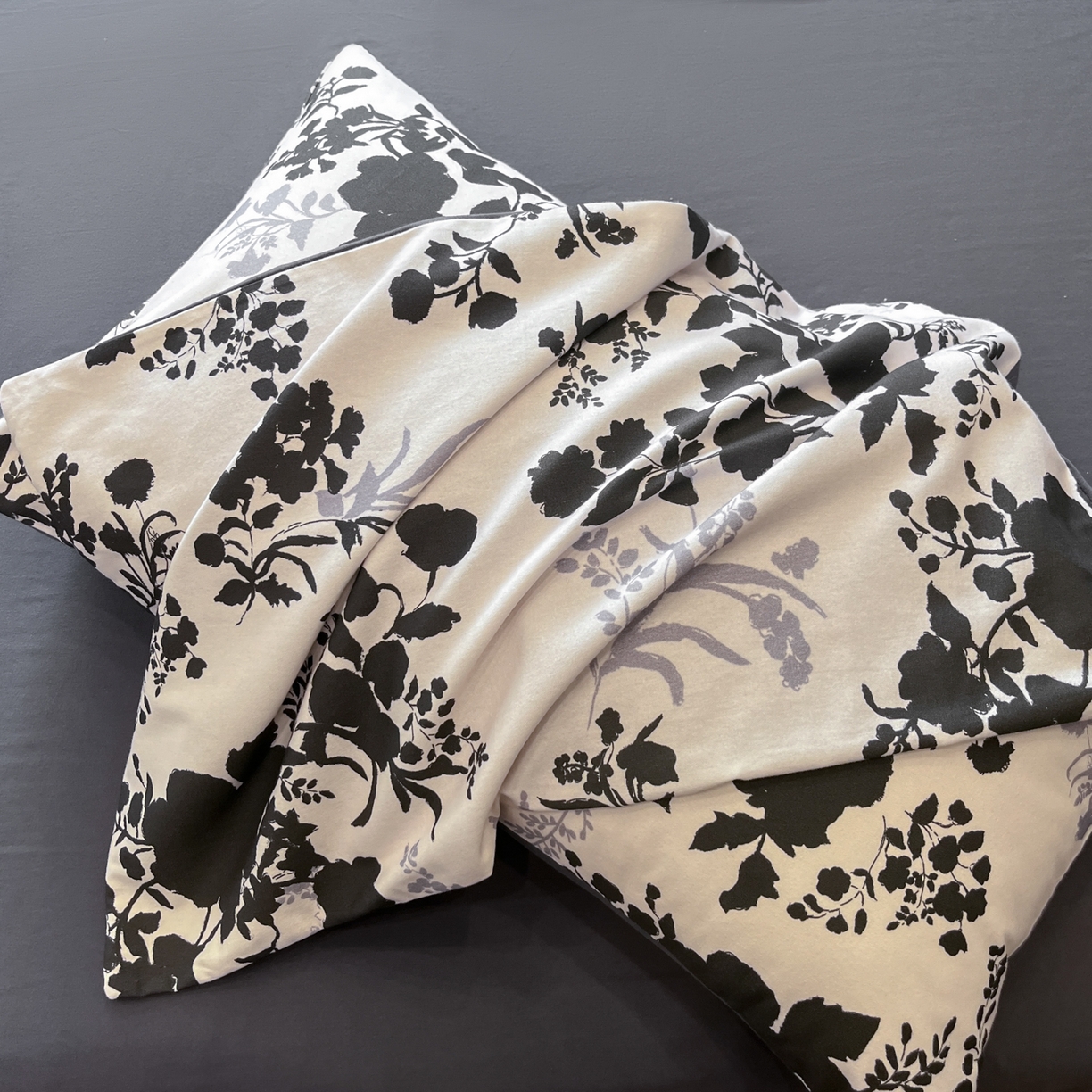 91家纺网 家纺一手货源 找家纺 卧趣家纺 2025秋冬新品法式复古全棉A类磨毛四件套 花知语