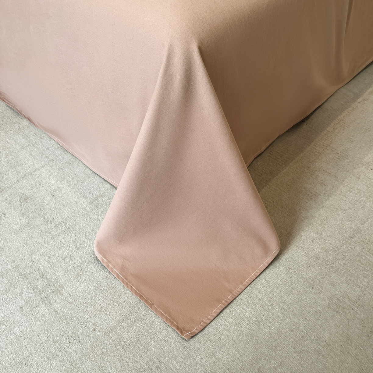 91家纺网 家纺一手货源 找家纺 卧趣家纺 2025秋冬新品法式复古全棉A类磨毛四件套 春烟-咖