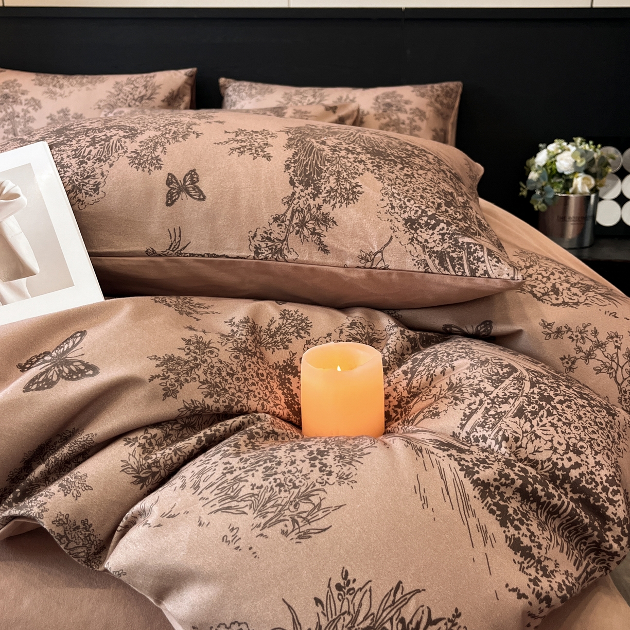 91家纺网 家纺一手货源 找家纺 卧趣家纺 2025秋冬新品法式复古全棉A类磨毛四件套 春烟-咖