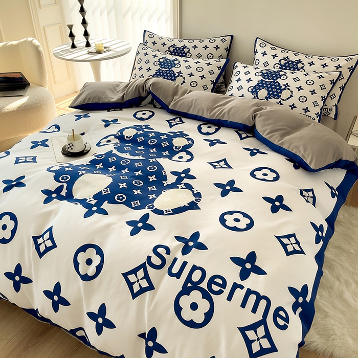 91家纺网 家纺一手货源 找家纺 色鬼布艺高端家居主号 2025秋冬新款网红款水洗棉四季款四件套 公仔蓝