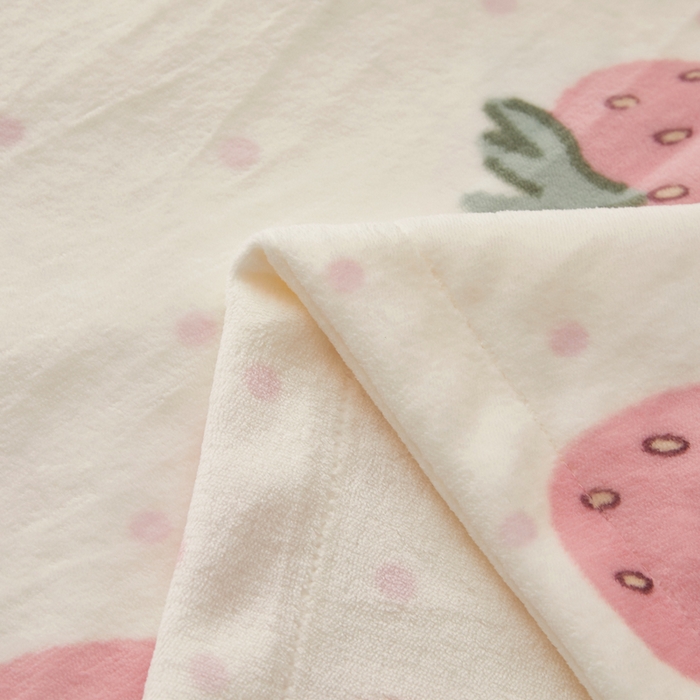 91家纺网 家纺一手货源 找家纺 翎盈家纺 2025新款冬季小清新牛奶绒双人枕套 奶油草莓