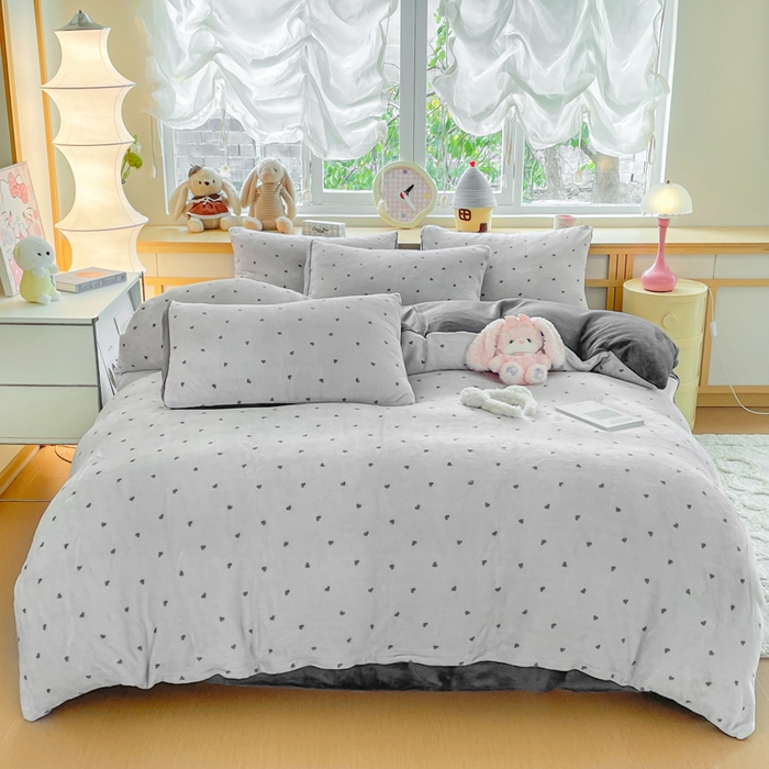 91家纺网 家纺一手货源 找家纺 弗苓家纺 2025新款加厚保暖双面牛奶绒四件套 甜心-灰