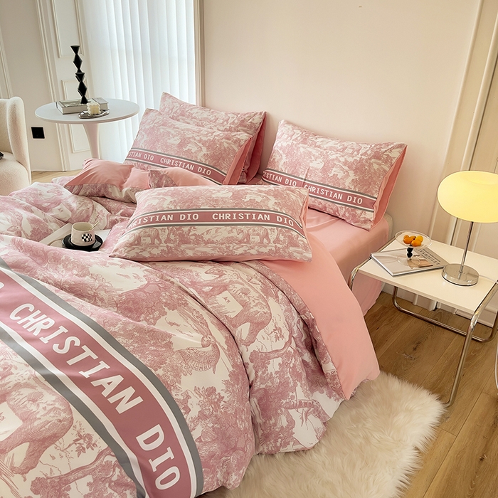 91家纺网 家纺一手货源 找家纺 色鬼布艺高端家居主号 2025秋冬新款网红款水洗棉四季款四件套 梦幻粉