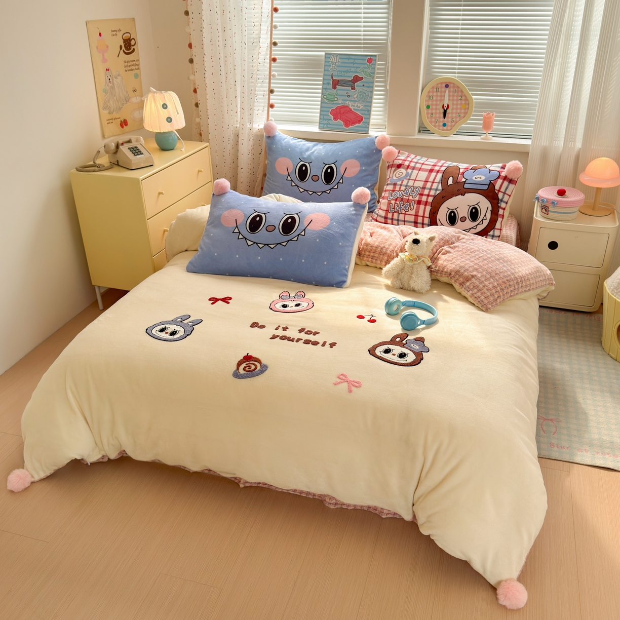 91家纺网 家纺一手货源 找家纺 寐居家纺 2025新款毛球毛巾绣牛奶绒四件套 毛球球·奶黄拉布