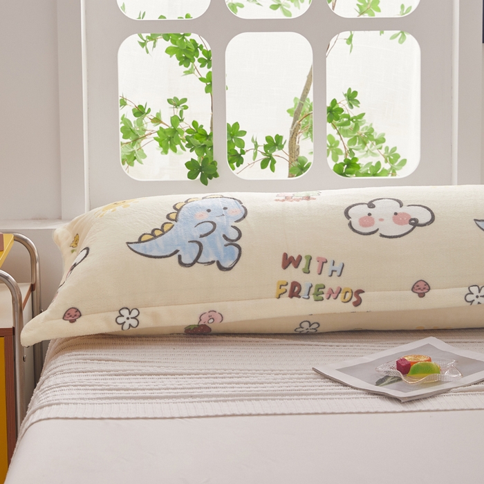 91家纺网 家纺一手货源 找家纺 翎盈家纺 2025新款冬季小清新牛奶绒双人枕套 淘气恐龙