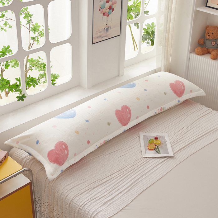 91家纺网 家纺一手货源 找家纺 翎盈家纺 2025新款冬季小清新牛奶绒双人枕套 炫彩爱心