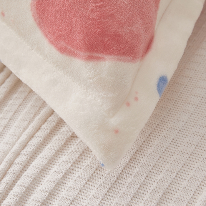 91家纺网 家纺一手货源 找家纺 翎盈家纺 2025新款冬季小清新牛奶绒双人枕套 炫彩爱心