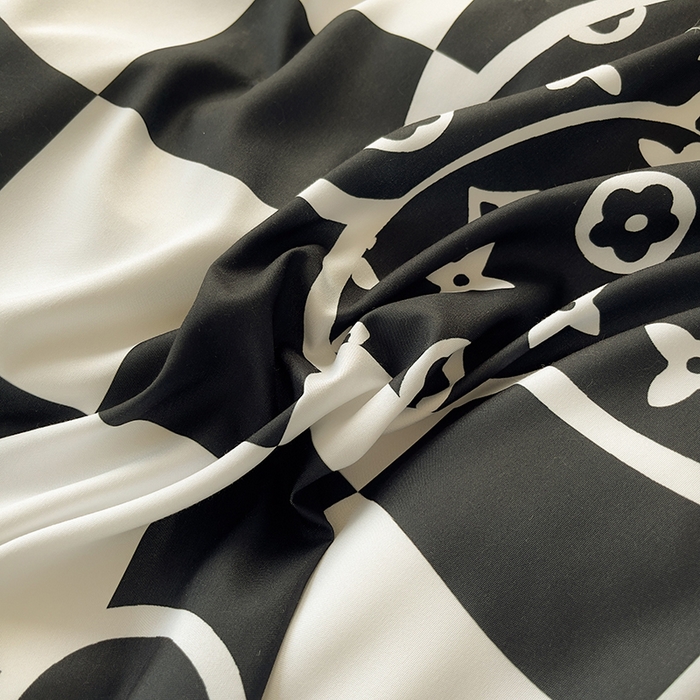 91家纺网 家纺一手货源 找家纺 色鬼布艺高端家居主号 2025秋冬新款网红款水洗棉四季款四件套 棋盘格公仔