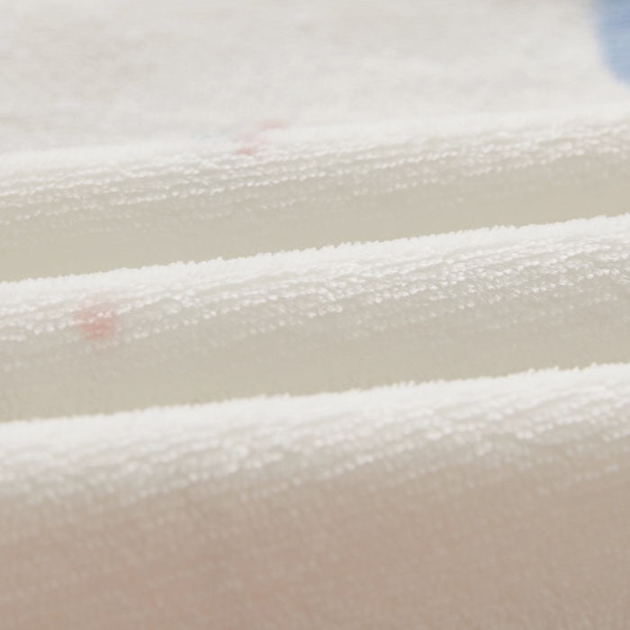 91家纺网 家纺一手货源 找家纺 翎盈家纺 2025新款冬季小清新牛奶绒双人枕套 炫彩爱心