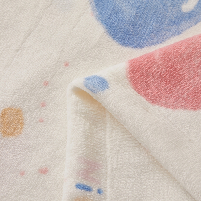 91家纺网 家纺一手货源 找家纺 翎盈家纺 2025新款冬季小清新牛奶绒双人枕套 炫彩爱心