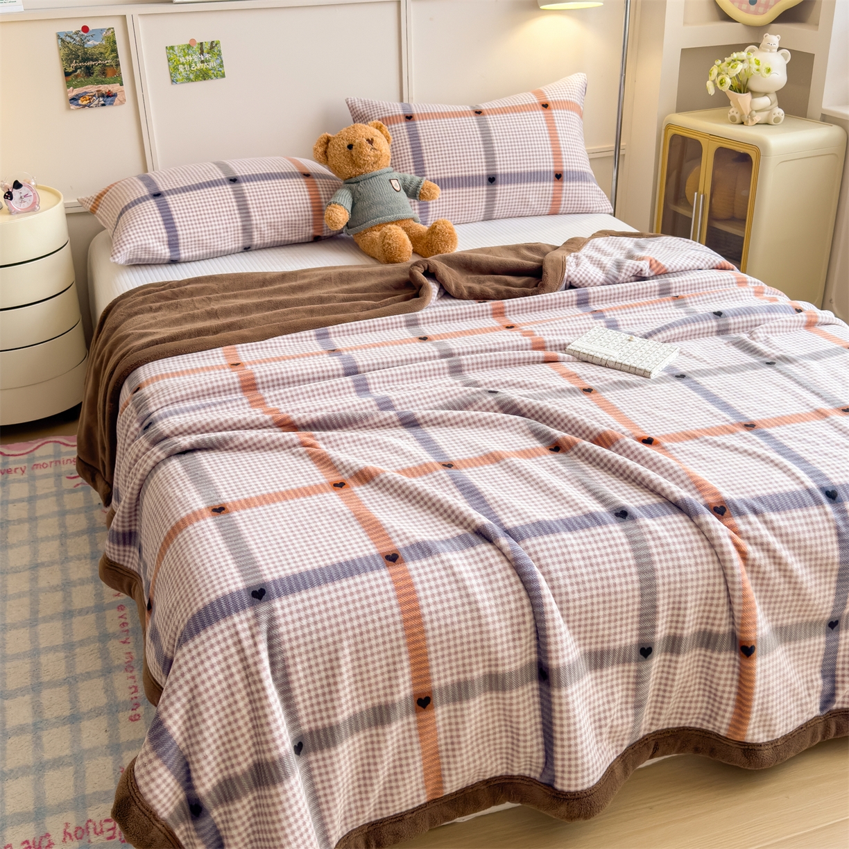 91家纺网 家纺一手货源 找家纺 慕木家纺 2025新款高克重印花牛奶绒云锦绒双层毛毯毛毯毯子（可供跨境提供买家秀） 双层毛毯-爱心橙格+咖