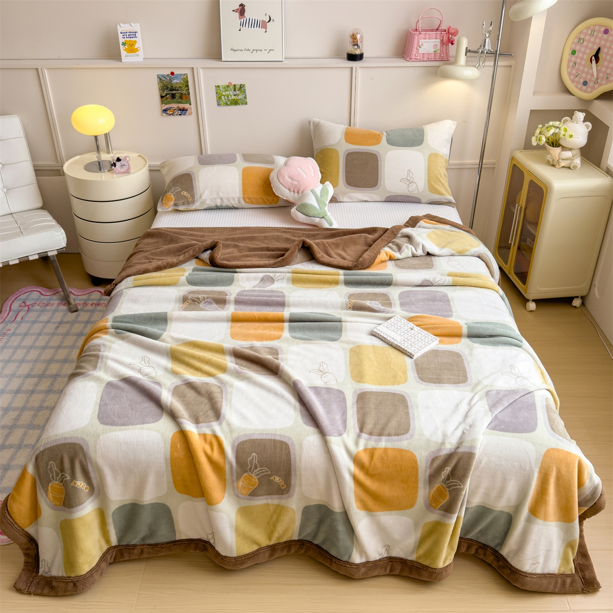 91家纺网 家纺一手货源 找家纺 慕木家纺 2025新款高克重印花牛奶绒云锦绒双层毛毯毛毯毯子（可供跨境提供买家秀） 双层毛毯-魔方格子+咖