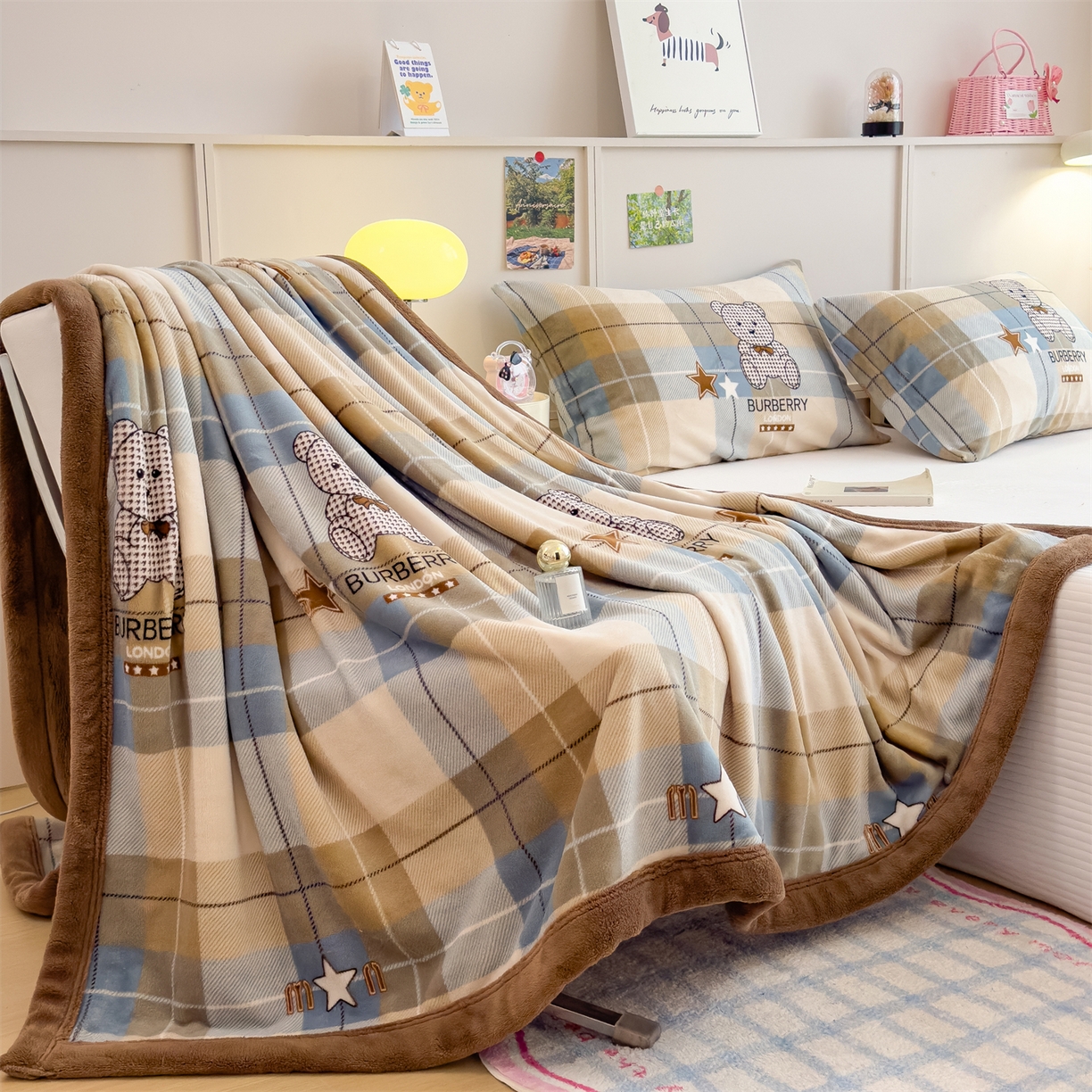 91家纺网 家纺一手货源 找家纺 慕木家纺 2025新款高克重印花牛奶绒云锦绒双层毛毯毛毯毯子（可供跨境提供买家秀） 双层毛毯-绿格熊+咖