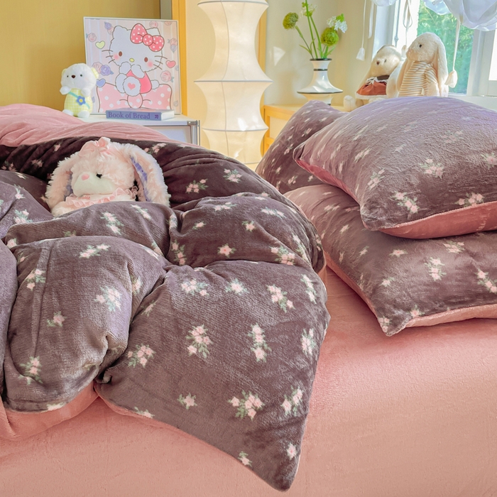 91家纺网 家纺一手货源 找家纺 典曼家纺 2025新款加厚保暖双面牛奶绒四件套 香草紫花