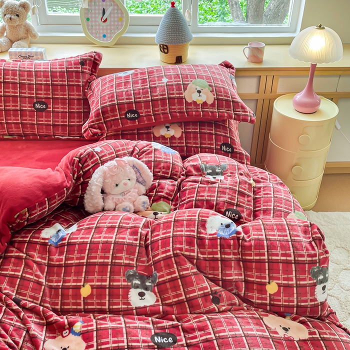 91家纺网 家纺一手货源 找家纺 典曼家纺 2025新款加厚保暖双面牛奶绒四件套 圣诞汪