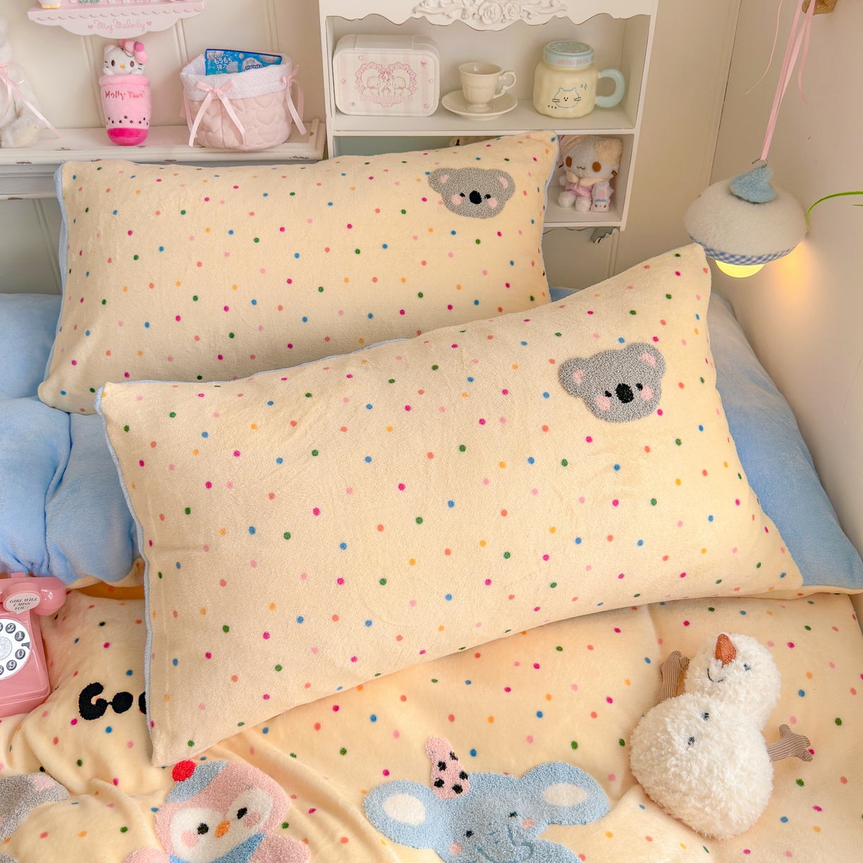 91家纺网 家纺一手货源 找家纺 优卡迪家纺馆 2025新款牛奶绒毛巾绣四件套 下载文件包含买家秀 波点萌宠-奶黄