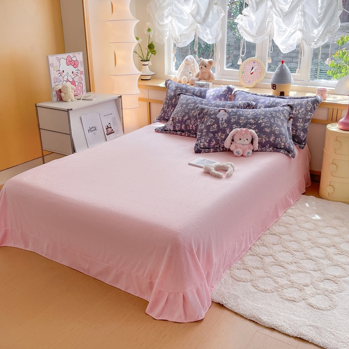 91家纺网 家纺一手货源 找家纺 典曼家纺 2025新款加厚保暖双面牛奶绒四件套 爱丽丝花园