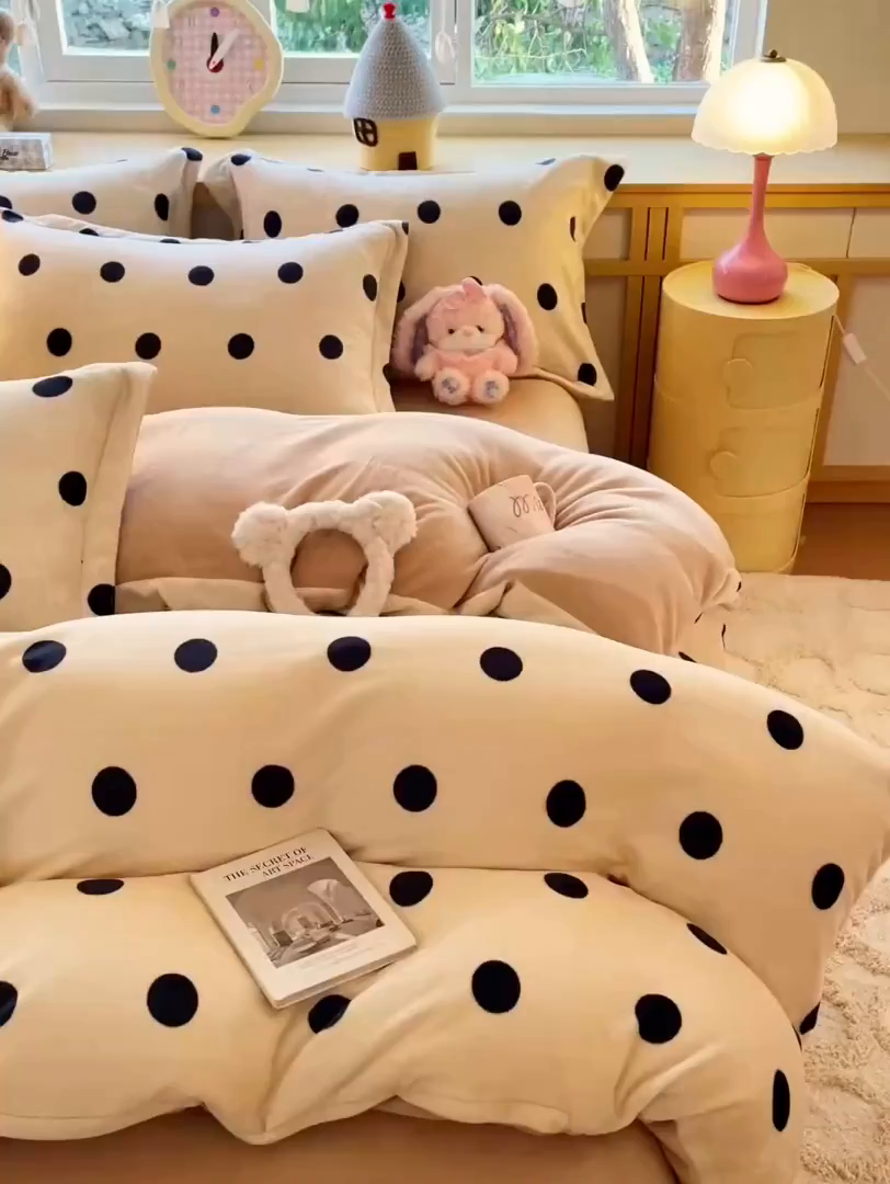 91家纺网 家纺一手货源 找家纺 典曼家纺 2025新款加厚保暖双面牛奶绒四件套 黑糖珍珠