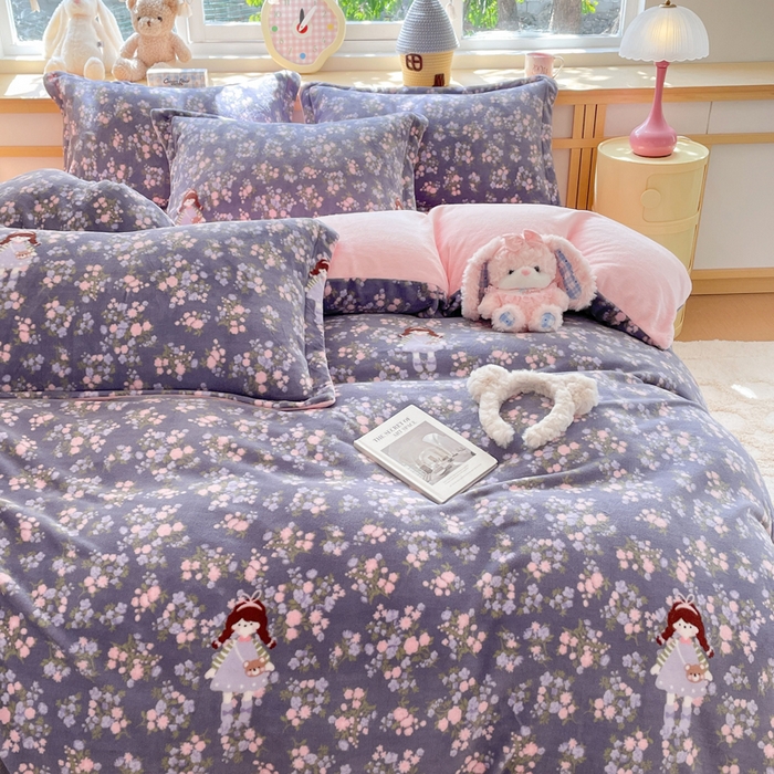 91家纺网 家纺一手货源 找家纺 典曼家纺 2025新款加厚保暖双面牛奶绒四件套 爱丽丝花园