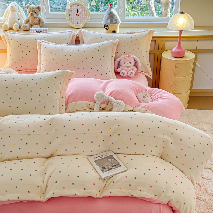 91家纺网 家纺一手货源 找家纺 典曼家纺 2025新款加厚保暖双面牛奶绒四件套 彩波点