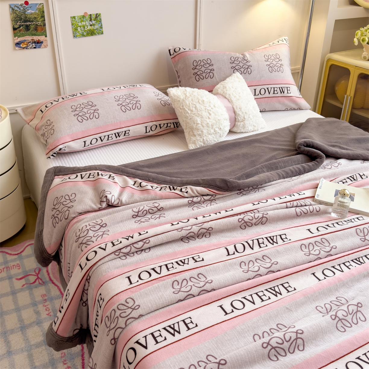 91家纺网 家纺一手货源 找家纺 慕木家纺 2025新款高克重印花牛奶绒云锦绒双层毛毯毛毯毯子（可供跨境提供买家秀） 双层毛毯-蝶舞飞+灰