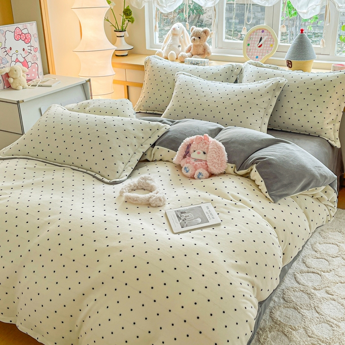 91家纺网 家纺一手货源 找家纺 典曼家纺 2025新款加厚保暖双面牛奶绒四件套 小点点