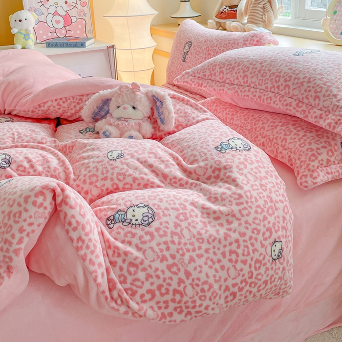 91家纺网 家纺一手货源 找家纺 典曼家纺 2025新款加厚保暖双面牛奶绒四件套 豹纹KT-粉