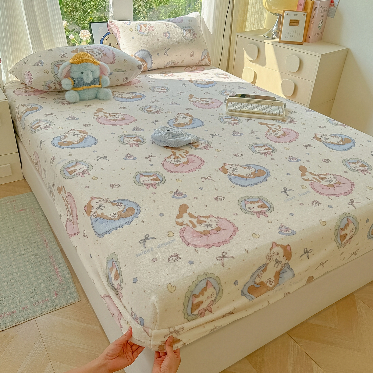 91家纺网 家纺一手货源 找家纺 （总）沐芷 2025 加厚高克重牛奶绒床笠单件/床笠三件套  床笠款床罩床垫保护套罩