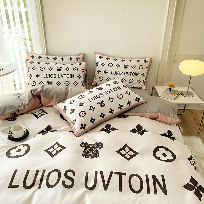 91家纺网 家纺一手货源 找家纺 色鬼布艺高端家居主号 2025秋冬新款网红款水洗棉四季款四件套 小熊头