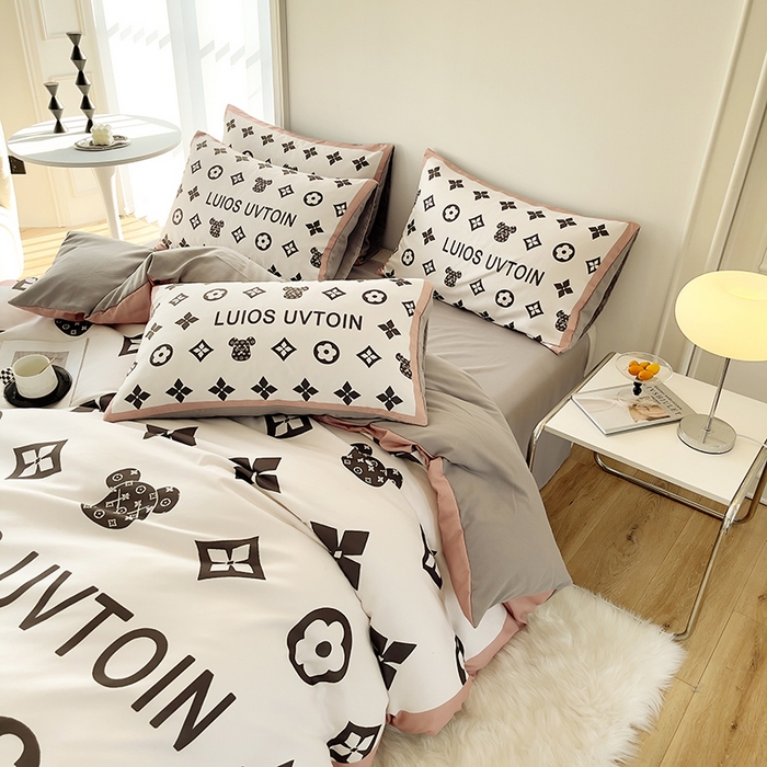 91家纺网 家纺一手货源 找家纺 色鬼布艺高端家居主号 2025秋冬新款网红款水洗棉四季款四件套 小熊头