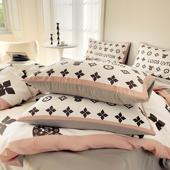 91家纺网 家纺一手货源 找家纺 色鬼布艺高端家居主号 2025秋冬新款网红款水洗棉四季款四件套 小熊头