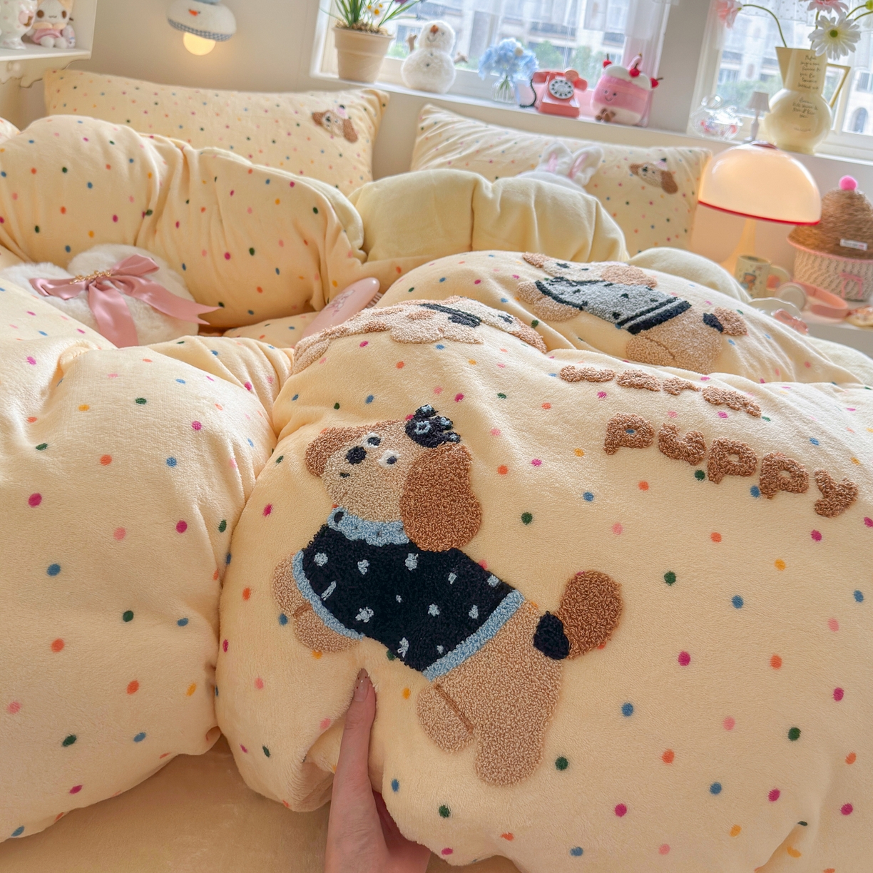 91家纺网 家纺一手货源 找家纺 优卡迪家纺馆 2025新款牛奶绒毛巾绣四件套 下载文件包含买家秀 波点旺旺-奶黄