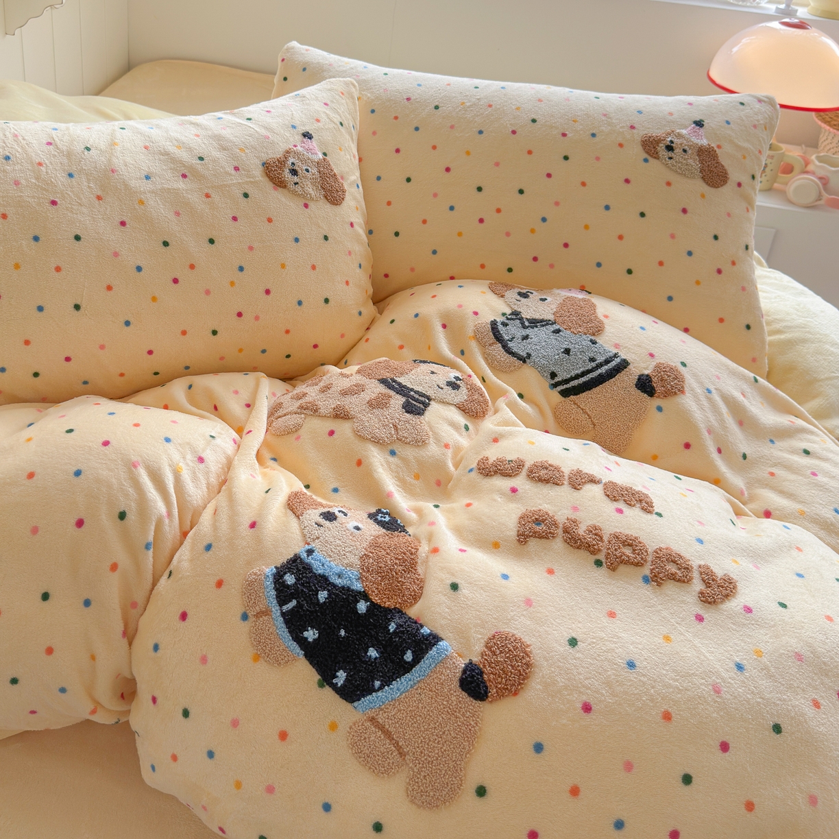 91家纺网 家纺一手货源 找家纺 优卡迪家纺馆 2025新款牛奶绒毛巾绣四件套 下载文件包含买家秀 波点旺旺-奶黄