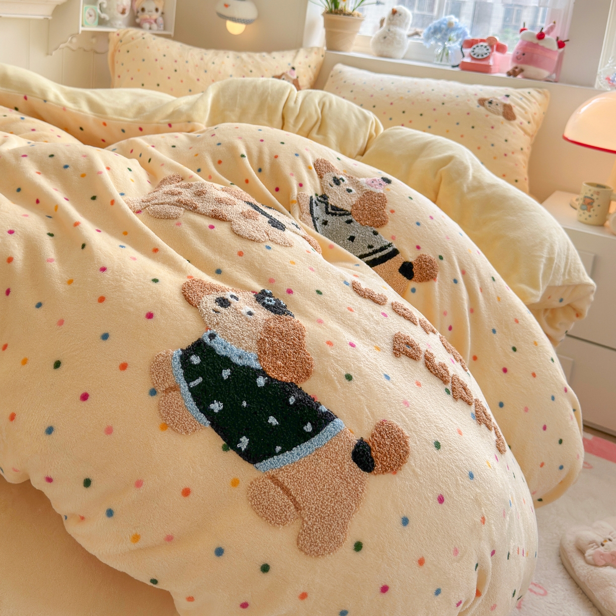 91家纺网 家纺一手货源 找家纺 优卡迪家纺馆 2025新款牛奶绒毛巾绣四件套 下载文件包含买家秀 波点旺旺-奶黄