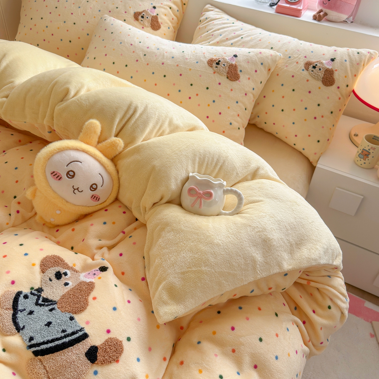 91家纺网 家纺一手货源 找家纺 优卡迪家纺馆 2025新款牛奶绒毛巾绣四件套 下载文件包含买家秀 波点旺旺-奶黄