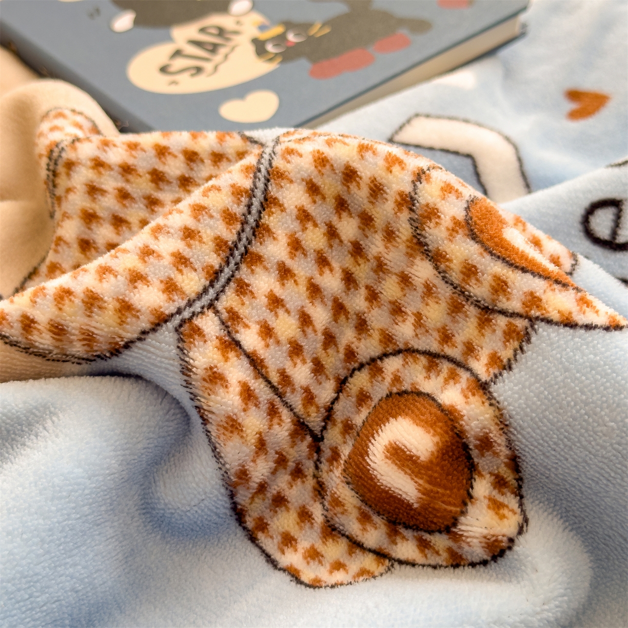 91家纺网 家纺一手货源 找家纺 慕木家纺 2025新款高克重印花牛奶绒云锦绒双层毛毯毛毯毯子（可供跨境提供买家秀） 双层毛毯-波浪熊+灰