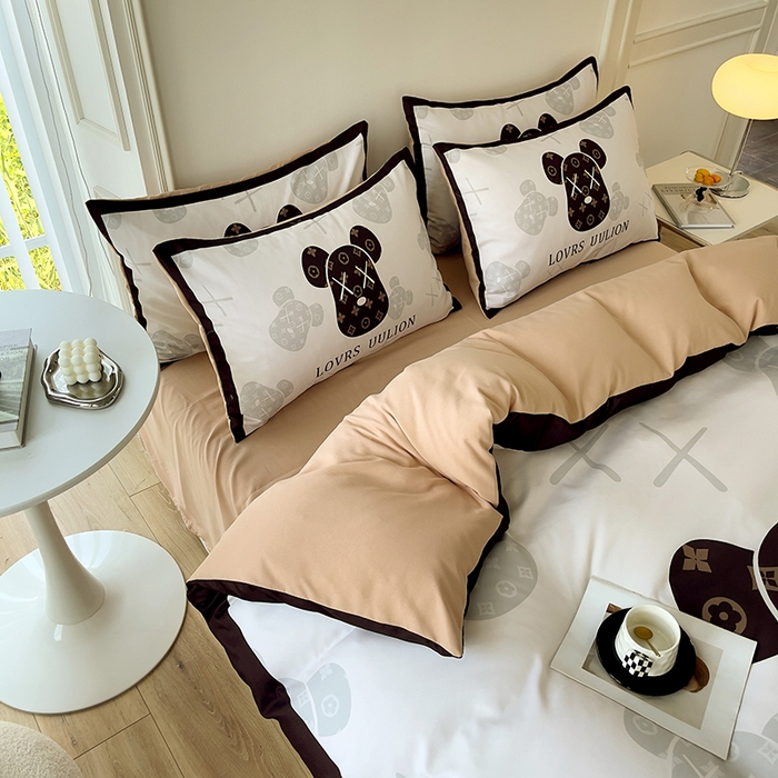 91家纺网 家纺一手货源 找家纺 色鬼布艺高端家居主号 2025秋冬新款网红款水洗棉四季款四件套 熊头咖