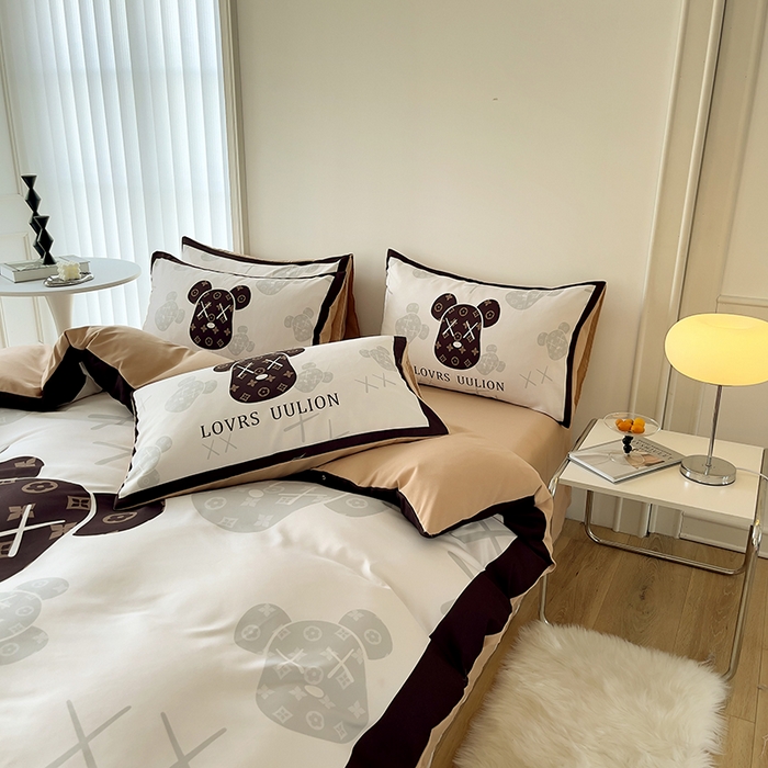 91家纺网 家纺一手货源 找家纺 色鬼布艺高端家居主号 2025秋冬新款网红款水洗棉四季款四件套 熊头咖