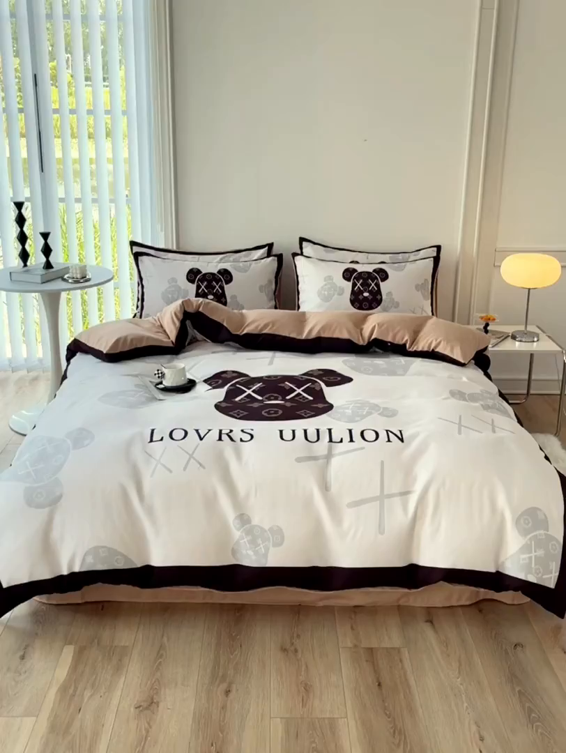 91家纺网 家纺一手货源 找家纺 色鬼布艺高端家居主号 2025秋冬新款网红款水洗棉四季款四件套 熊头咖