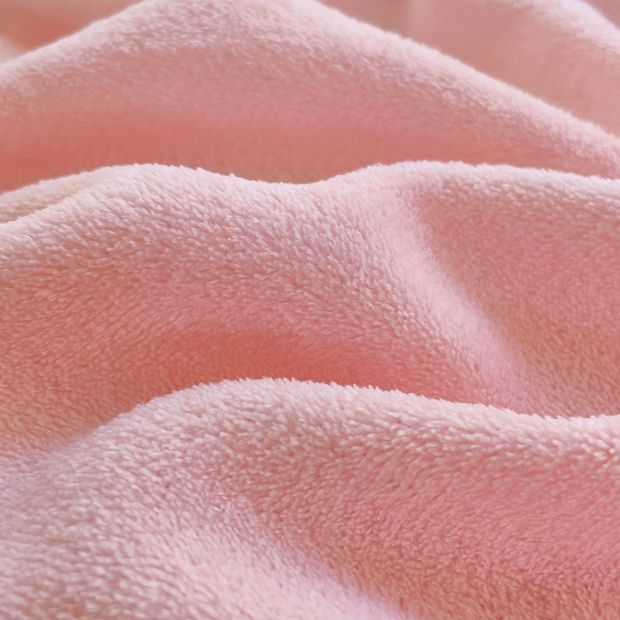 91家纺网 家纺一手货源 找家纺 优卡迪家纺馆 2025新款牛奶绒毛巾绣四件套 下载文件包含买家秀 蛋糕猫-玉粉