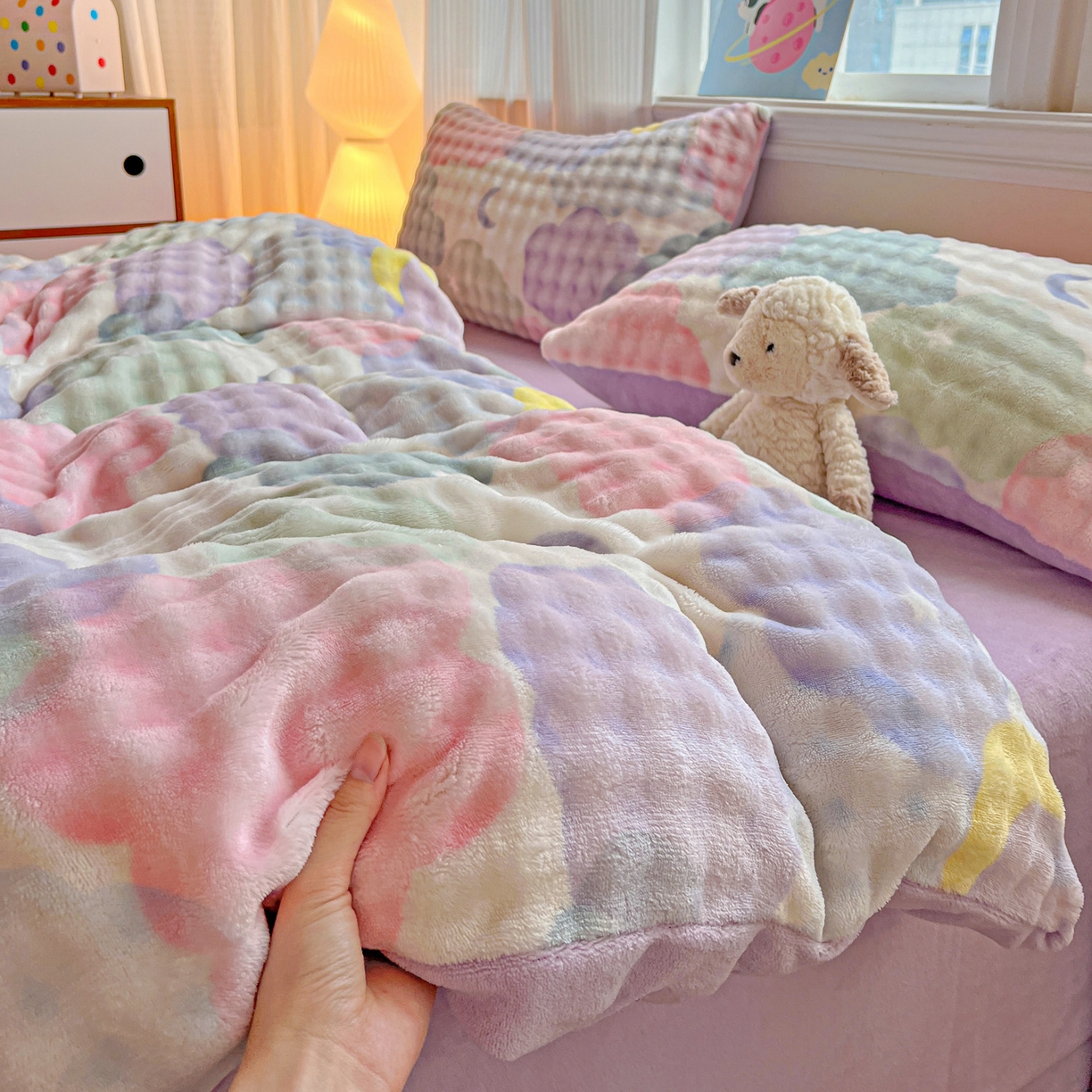 91家纺网 家纺一手货源 找家纺 典曼家纺 2025新款亲肤舒适保暖泡泡绒四件套 梦幻星空