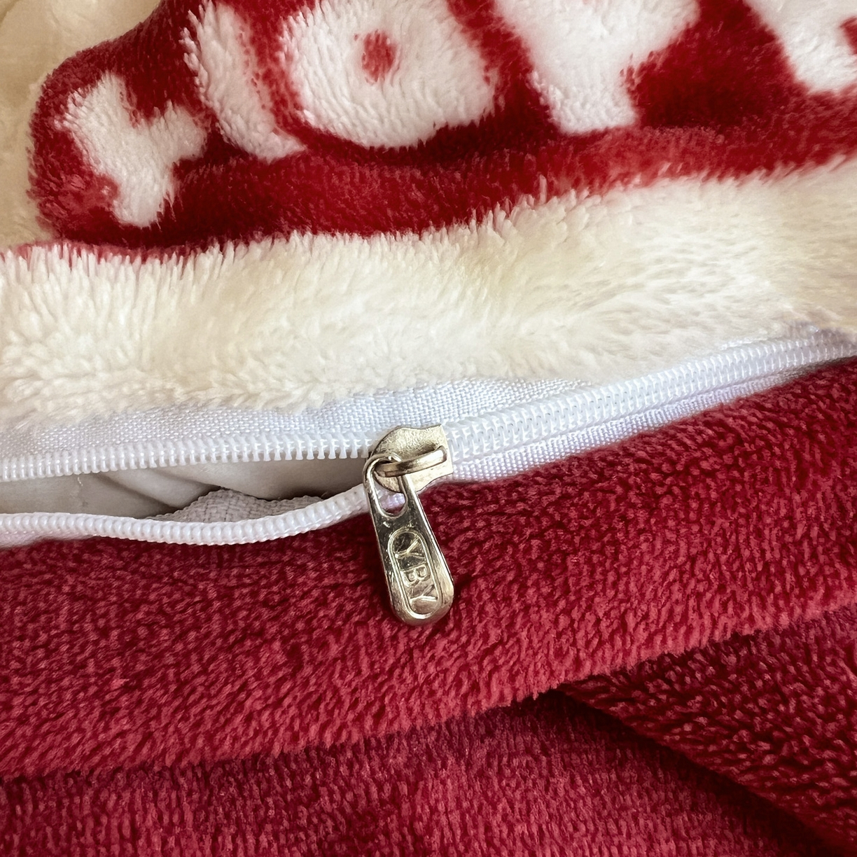 91家纺网 家纺一手货源 找家纺 典曼家纺 2025新款亲肤舒适保暖泡泡绒四件套 杰瑞猫咪