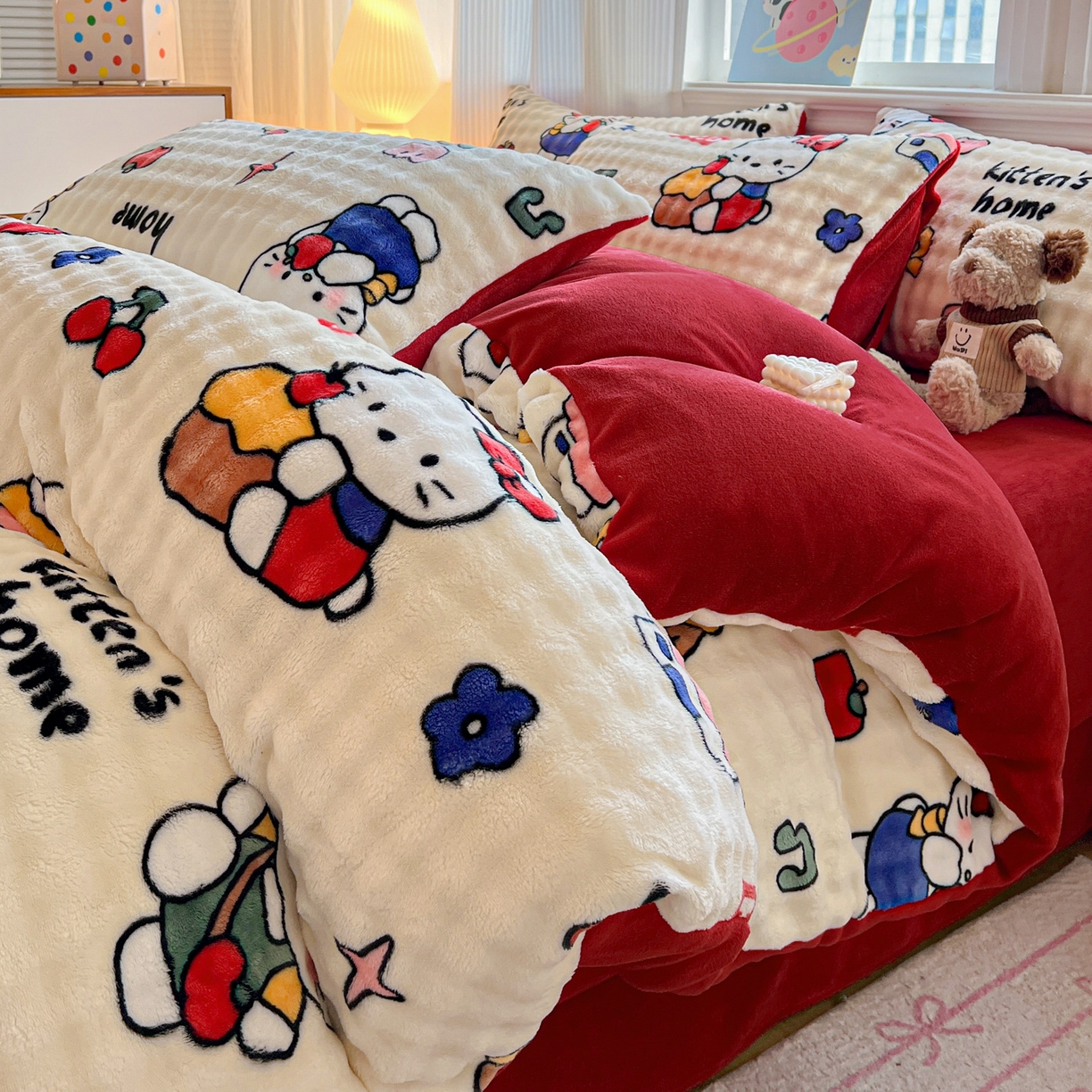 典曼家纺 2025新款亲肤舒适保暖泡泡绒四件套 杰瑞猫咪